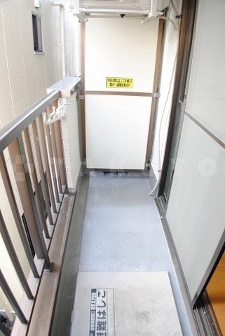 13/25 バルコニー