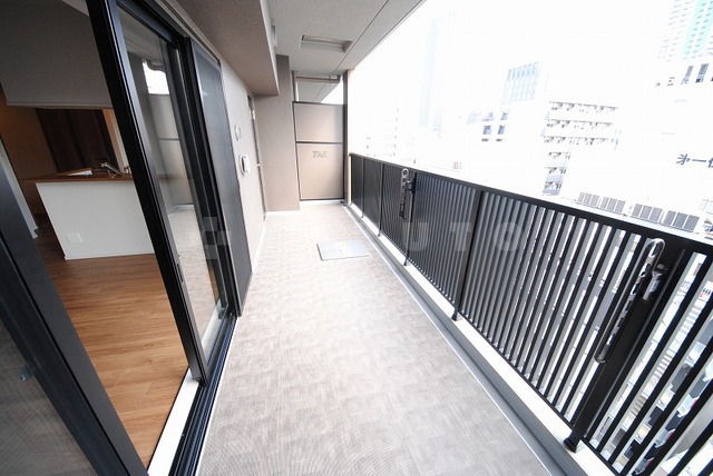 20/30 バルコニー