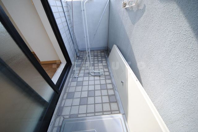 14/28 バルコニー