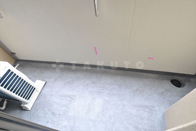 18/28 バルコニー