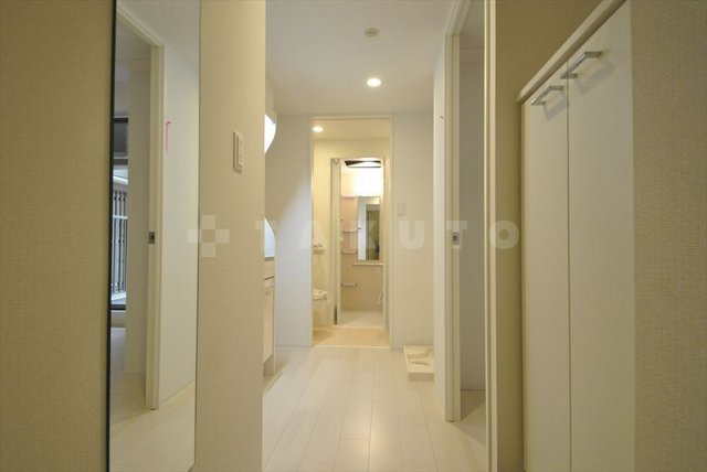 14/30 玄関