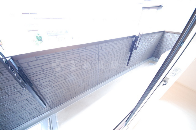 21/28 バルコニー