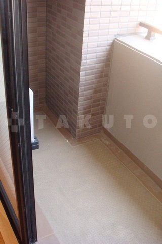 13/23 バルコニー