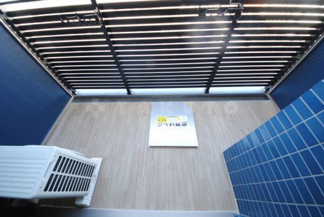 18/30 バルコニー