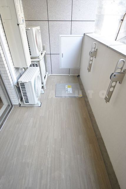 21/30 バルコニー