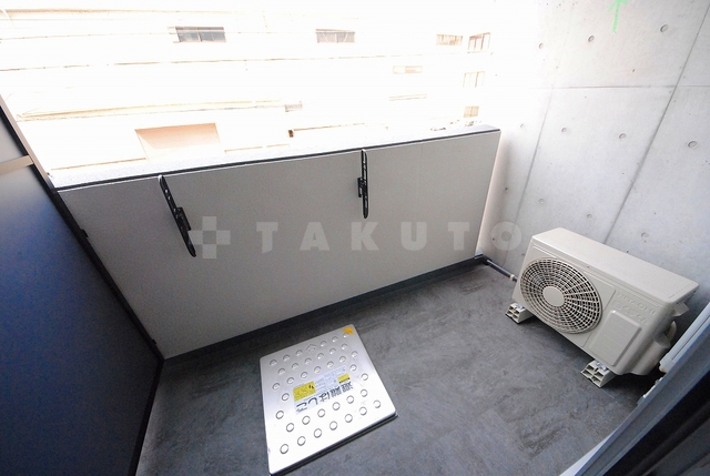 16/23 バルコニー