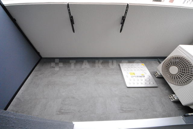 15/23 バルコニー