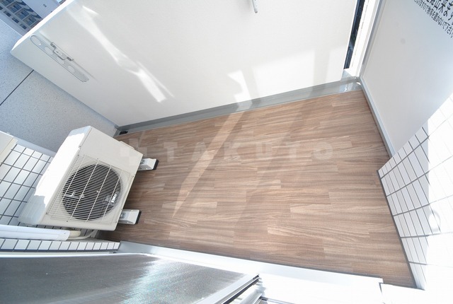 23/30 バルコニー