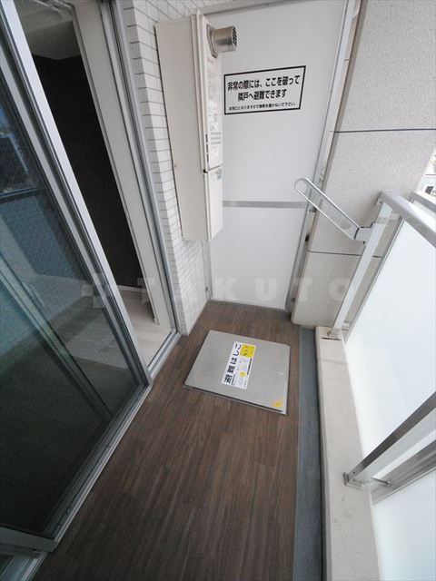 20/30 バルコニー