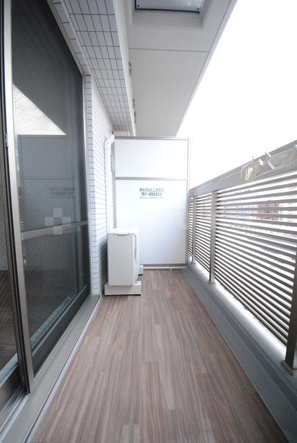 19/30 バルコニー