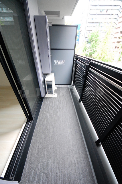 14/23 バルコニー