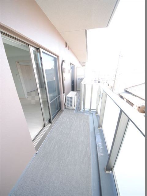 18/26 バルコニー