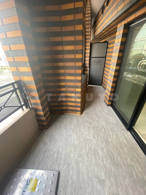 16/28 バルコニー