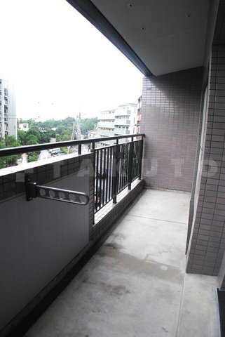 25/30 バルコニー