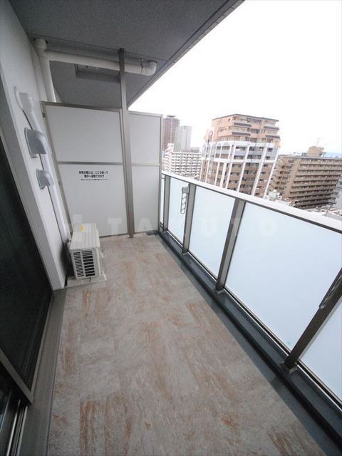19/30 バルコニー