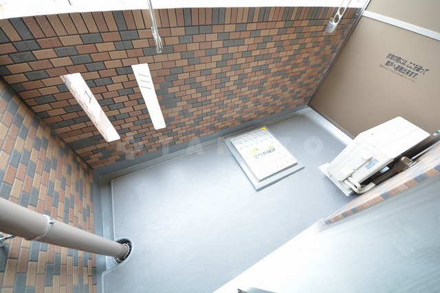 25/30 バルコニー