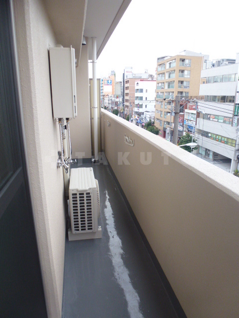 16/25 バルコニー