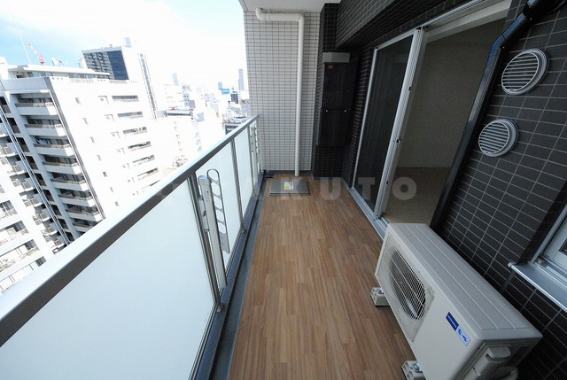 16/27 バルコニー