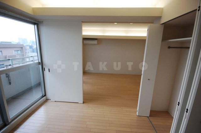 13/18 バルコニー