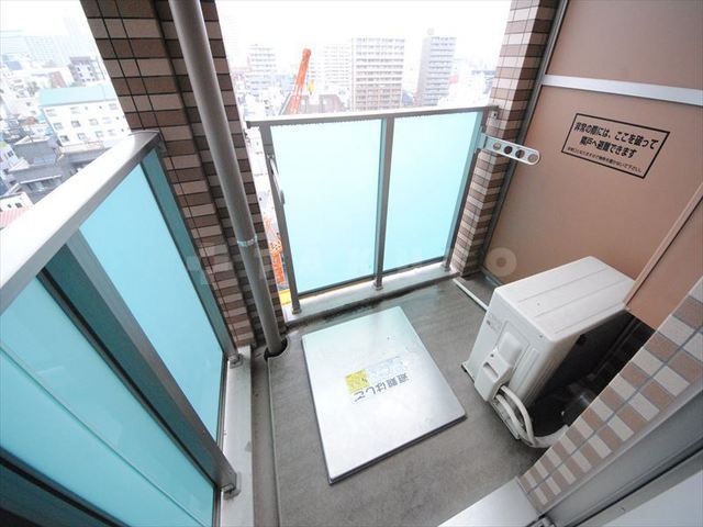 19/30 バルコニー
