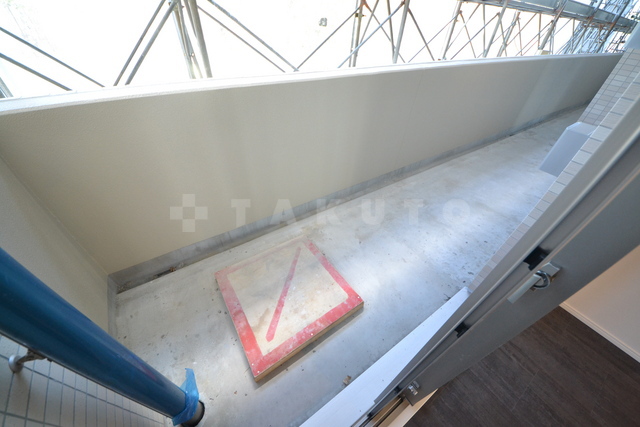 16/28 バルコニー