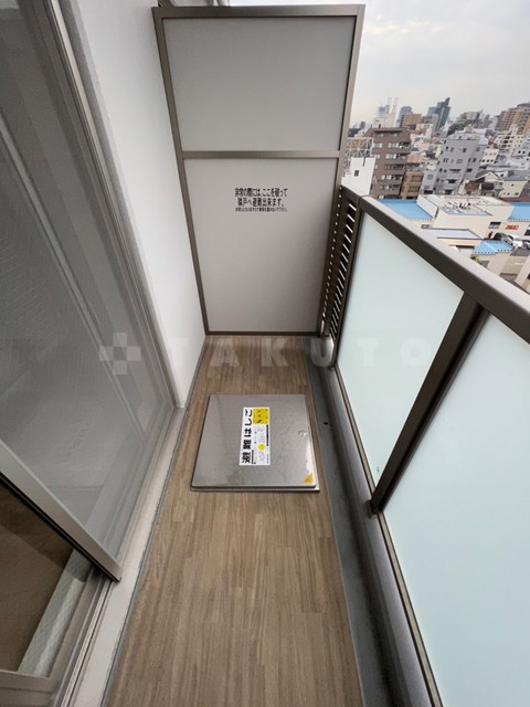 14/23 バルコニー