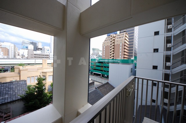 16/26 バルコニー