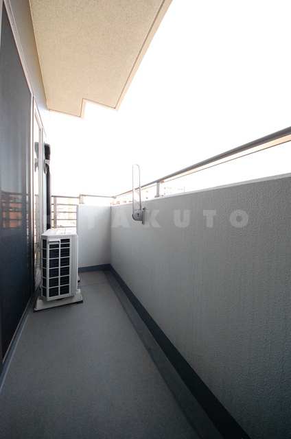 25/30 バルコニー