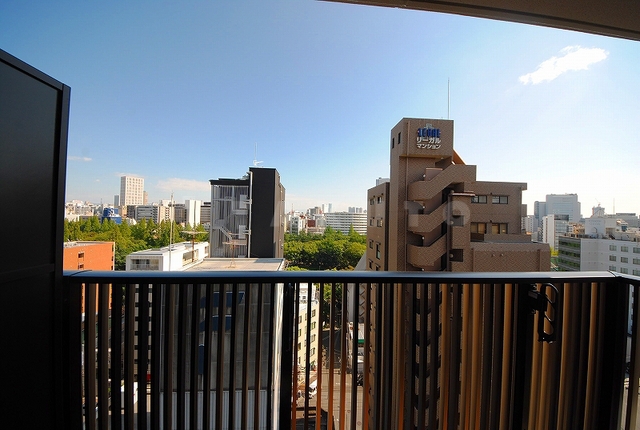 15/28 バルコニー