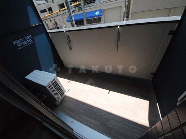 16/20 バルコニー