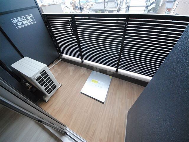 15/27 バルコニー