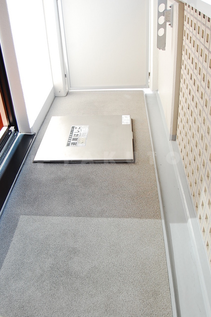 17/28 バルコニー