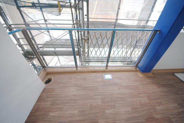 15/28 バルコニー