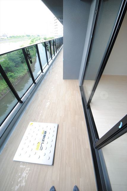 20/30 バルコニー