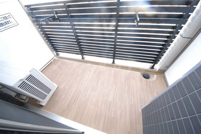 19/30 バルコニー