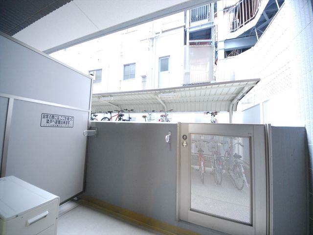 21/30 バルコニー