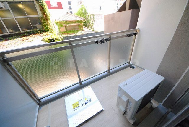 20/30 バルコニー