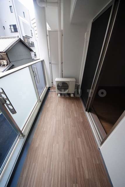 21/30 バルコニー