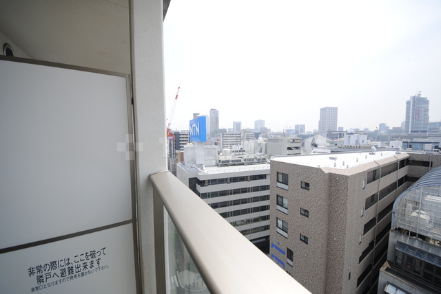 15/28 バルコニー