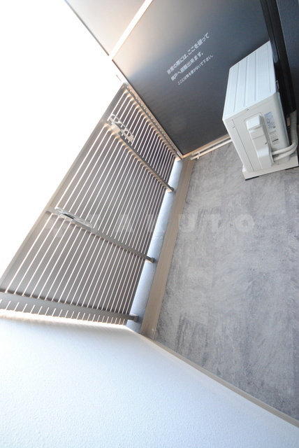 14/28 バルコニー