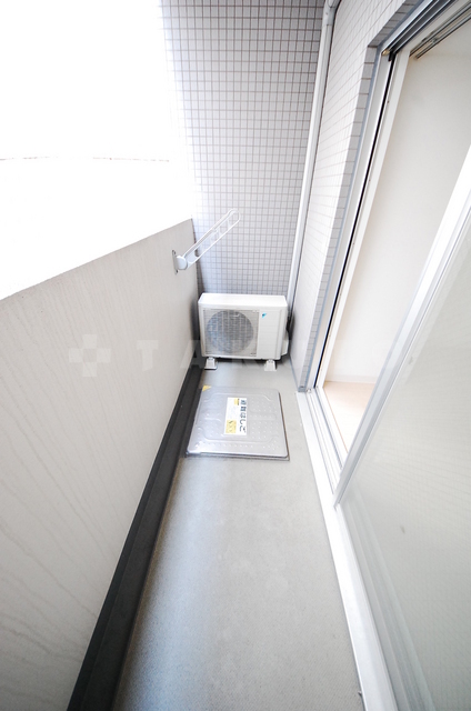 18/27 バルコニー