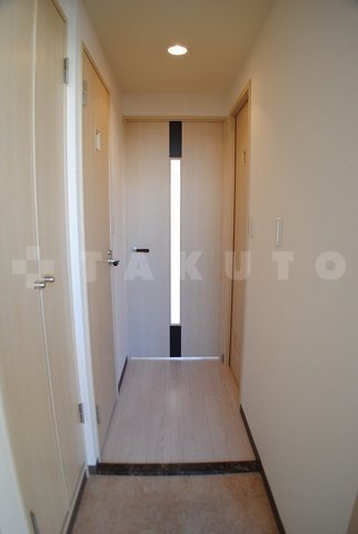 14/30 玄関