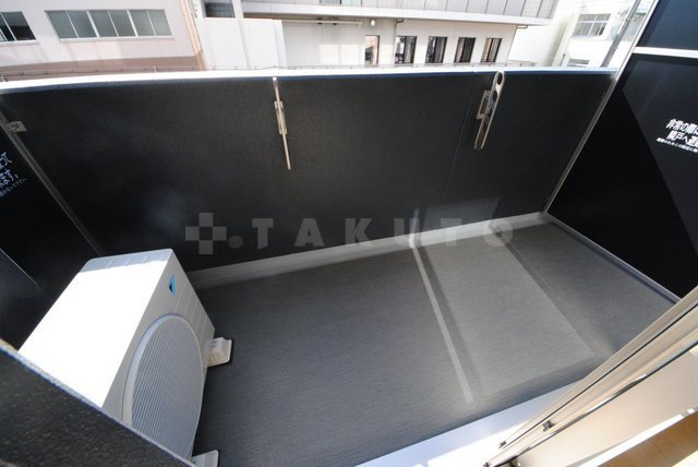 19/30 バルコニー