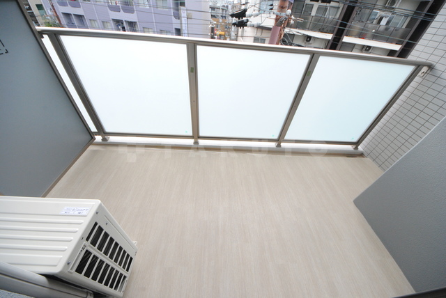 16/28 バルコニー