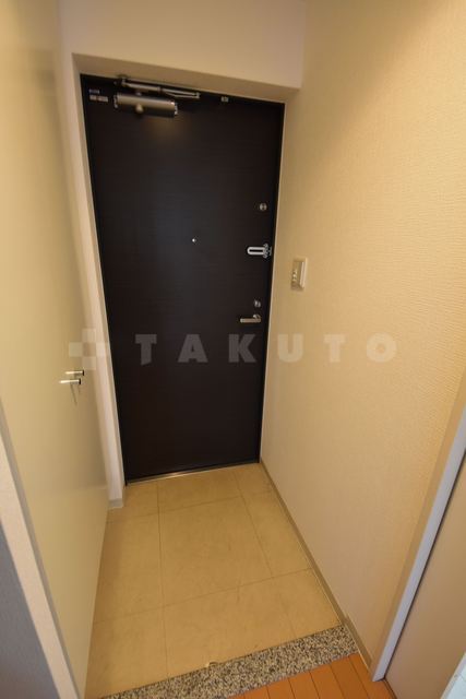 13/30 玄関