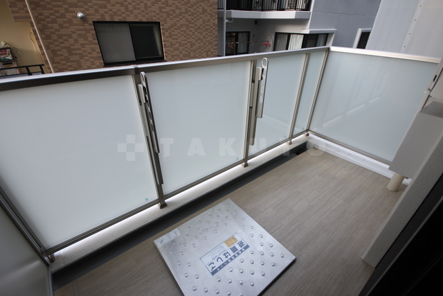 15/28 バルコニー