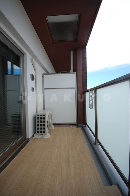 14/23 バルコニー