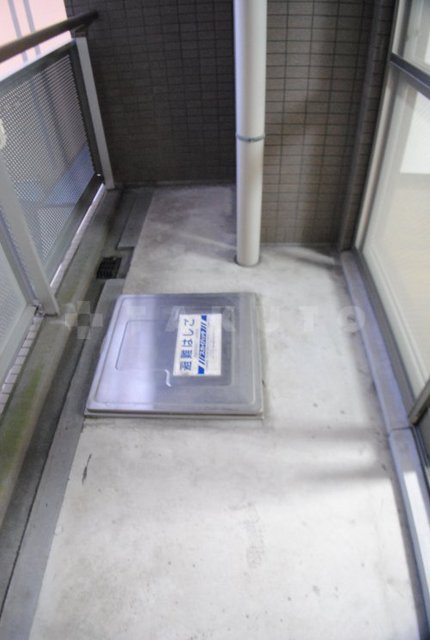 19/30 バルコニー