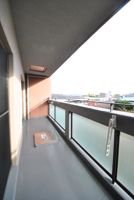 23/30 バルコニー