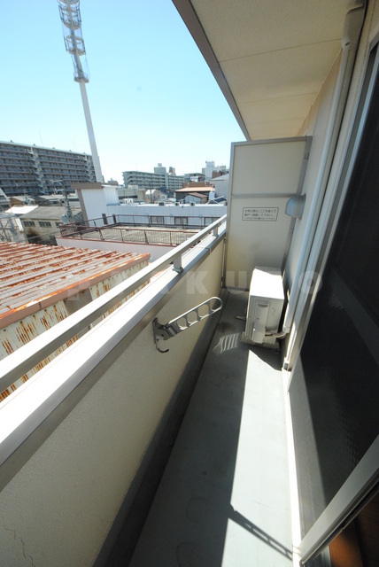 18/25 バルコニー